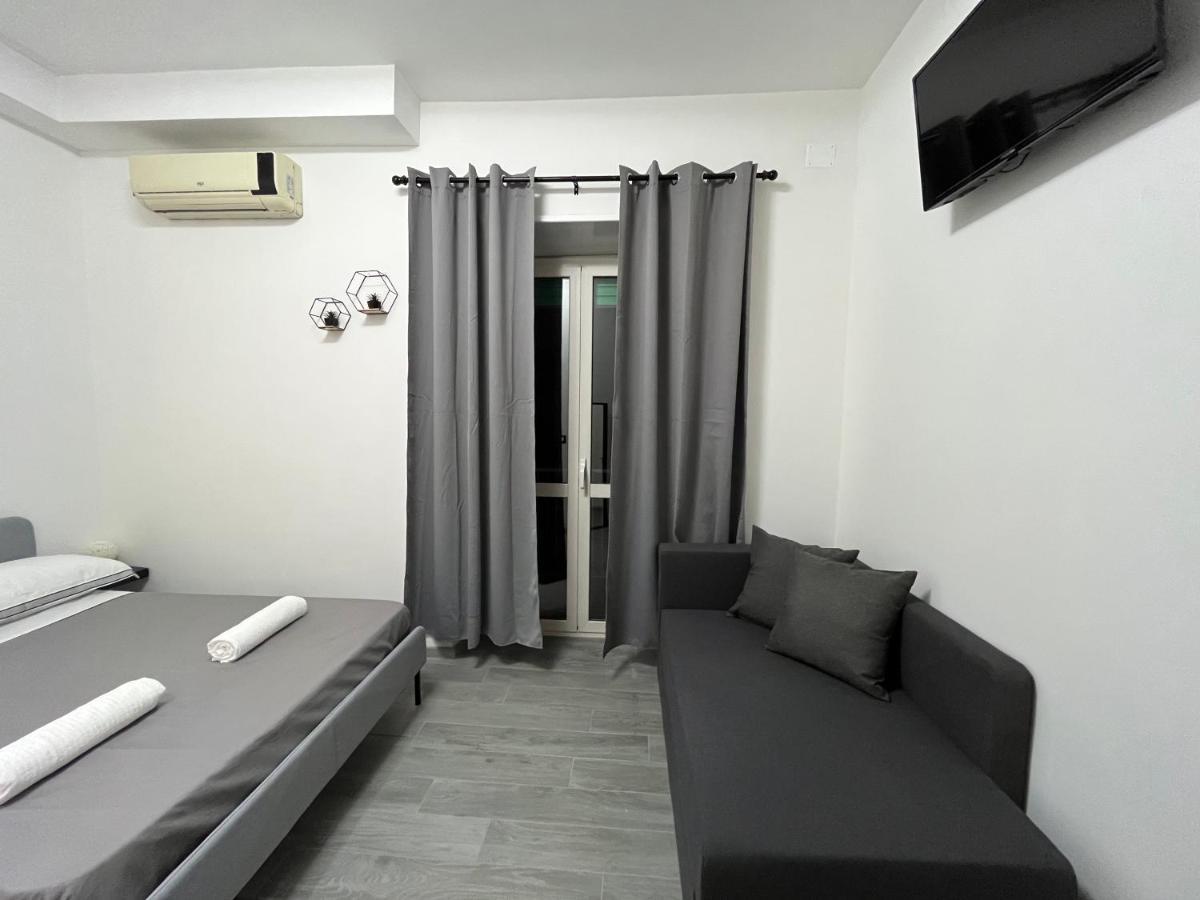 Dm Rome Holiday Exterior photo